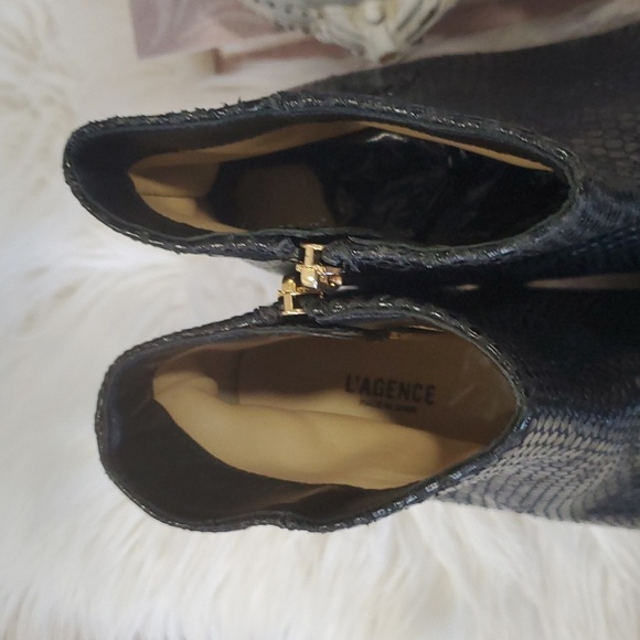 L'AGENCE black  ankle bootie boots size 7.5 - Picture 13 of 17